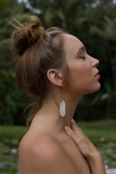 Feather shell carved earrings